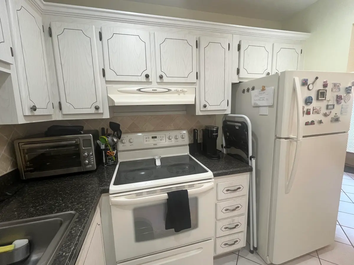 kitchen at 20 Waterford A, Delray Beach