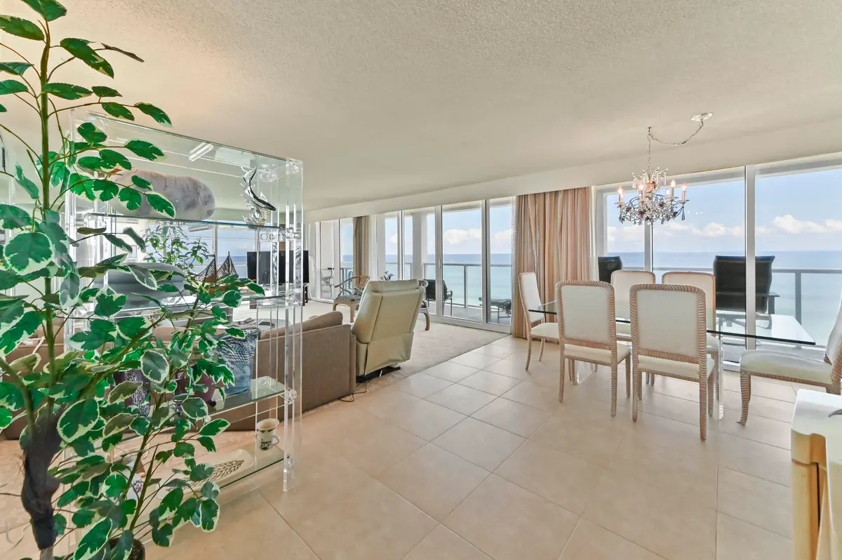 Living and Dining On The OCEAN at 2800 S Ocean Boulevard 8-G, Boca Raton