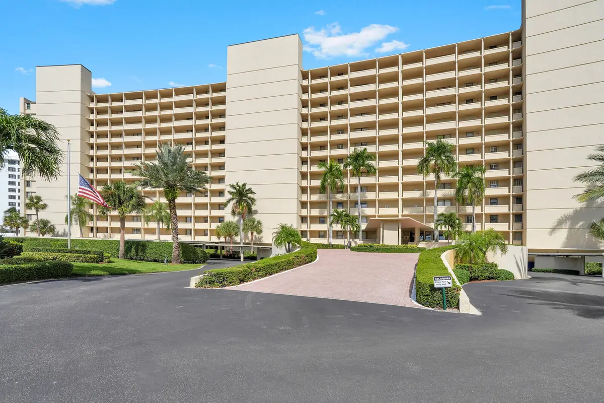Quay North at 130 Lakeshore Drive 821, North Palm Beach