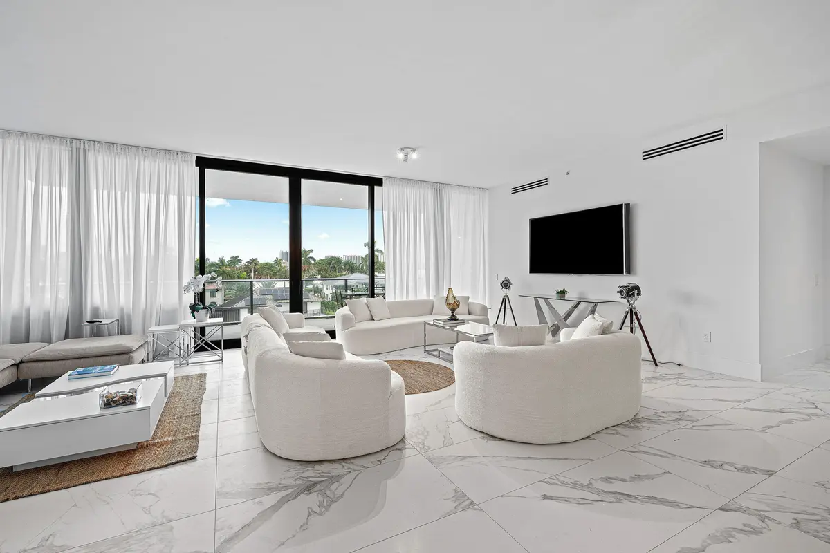 004-160IsleofVeniceDrive-403-FortLauderd at 160 Isle Of Venice Drive 403, Fort Lauderdale