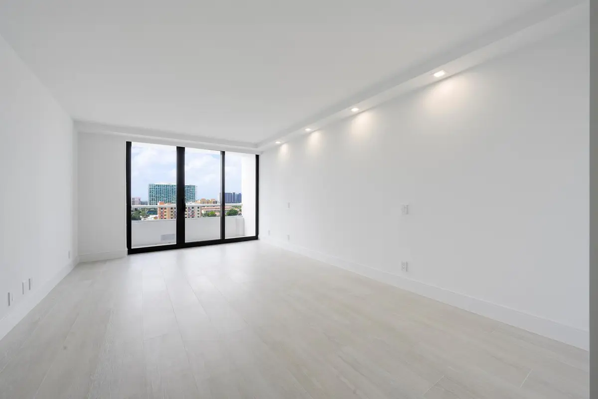 525 S Flagler Dr Apt 14C West-large-013- at 525 S Flagler Drive 14c, West Palm Beach