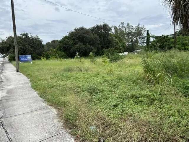view towards west at 1119 45th Street, Mangonia Park