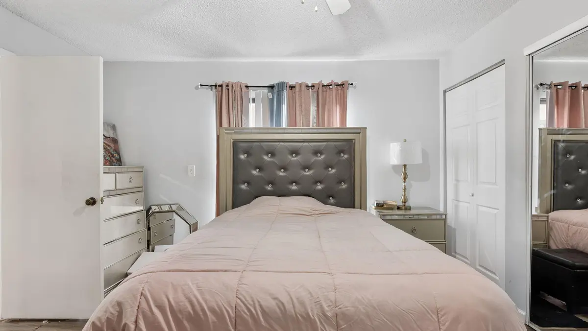 23-web-or-mls-DSC09323 at 3477 SW 52ND Avenue 3477, Hollywood