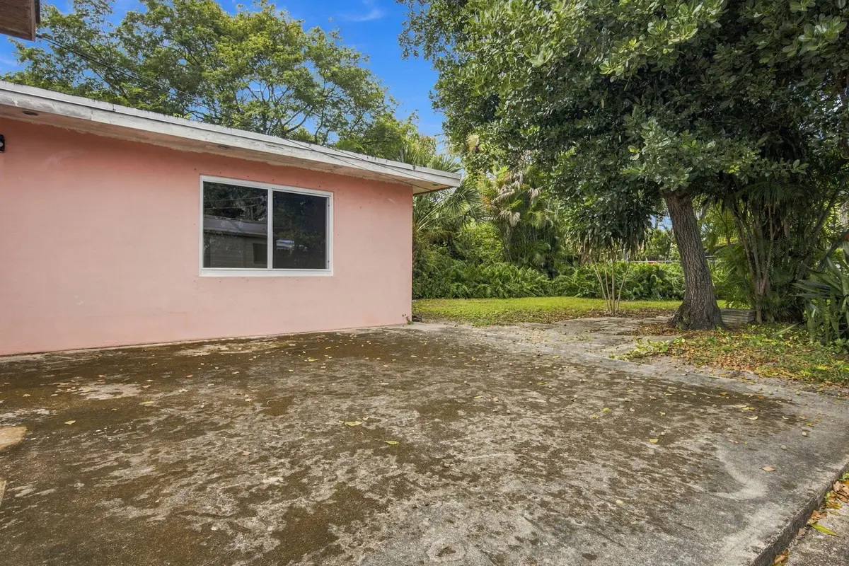 6-web-or-mls-IMG_8916 at 1524 NE 2ND Avenue, Fort Lauderdale