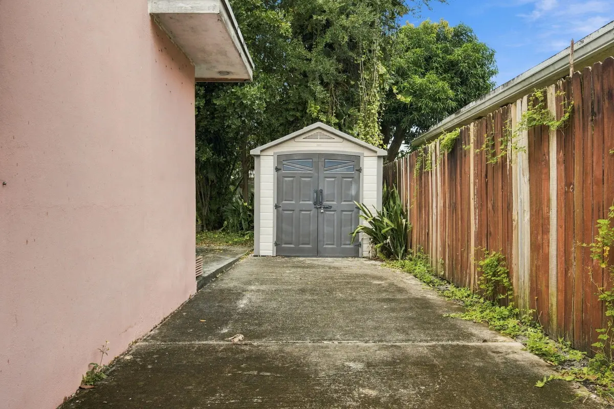 5-web-or-mls-IMG_8913 at 1524 NE 2ND Avenue, Fort Lauderdale