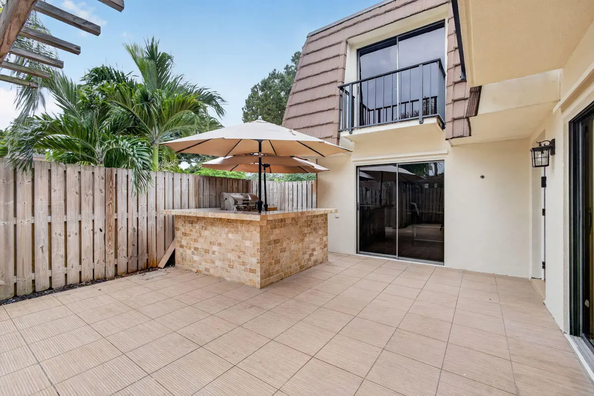 6-web-or-mls-5D1A9411 at 2003 20TH Lane, Palm Beach Gardens