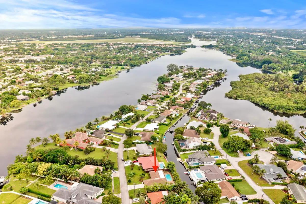Lake Access at 6866 PAUL MAR Drive, Lake Worth