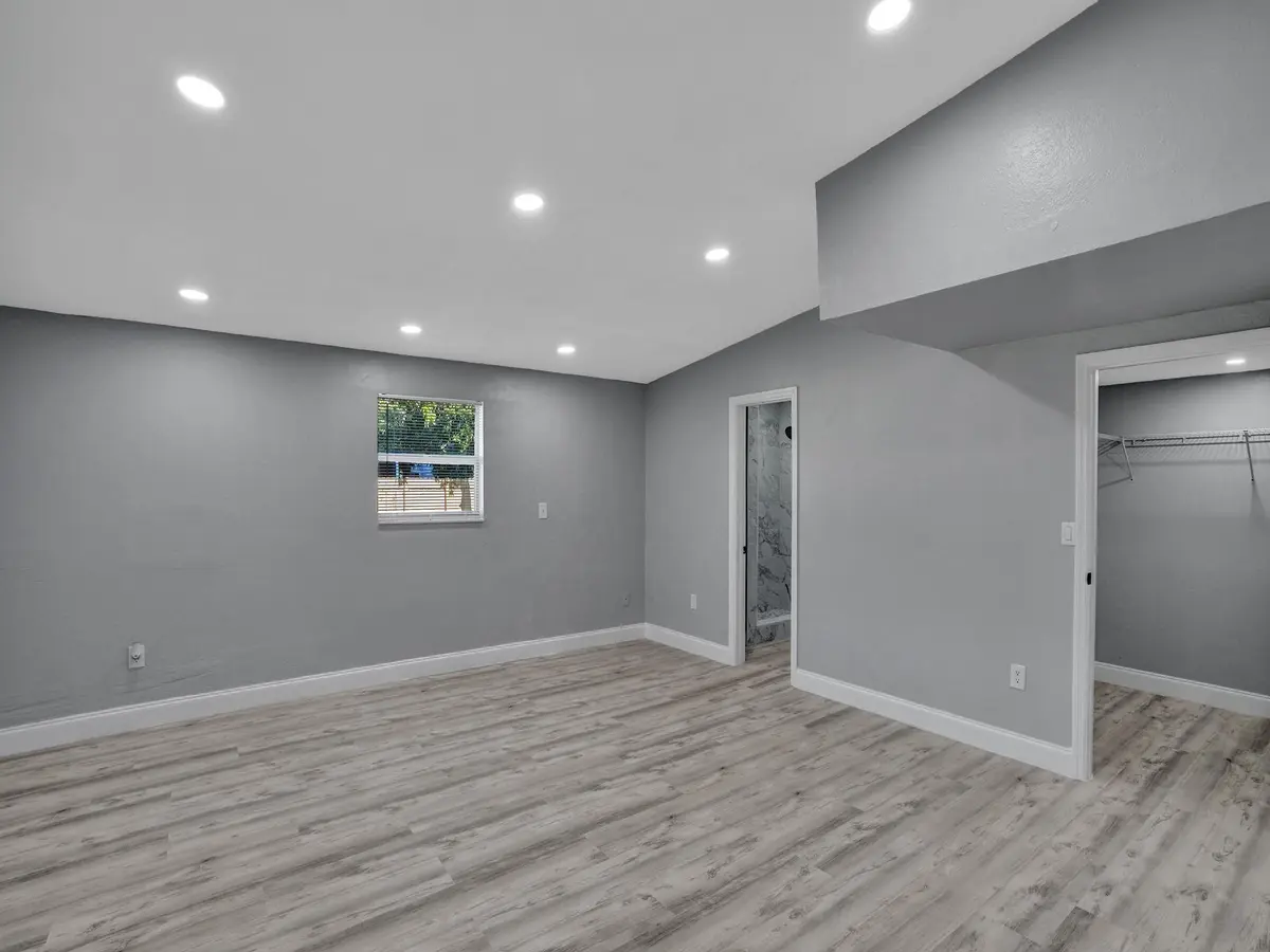 Photo 8 at 5231 NE 19TH Terrace, Pompano Beach