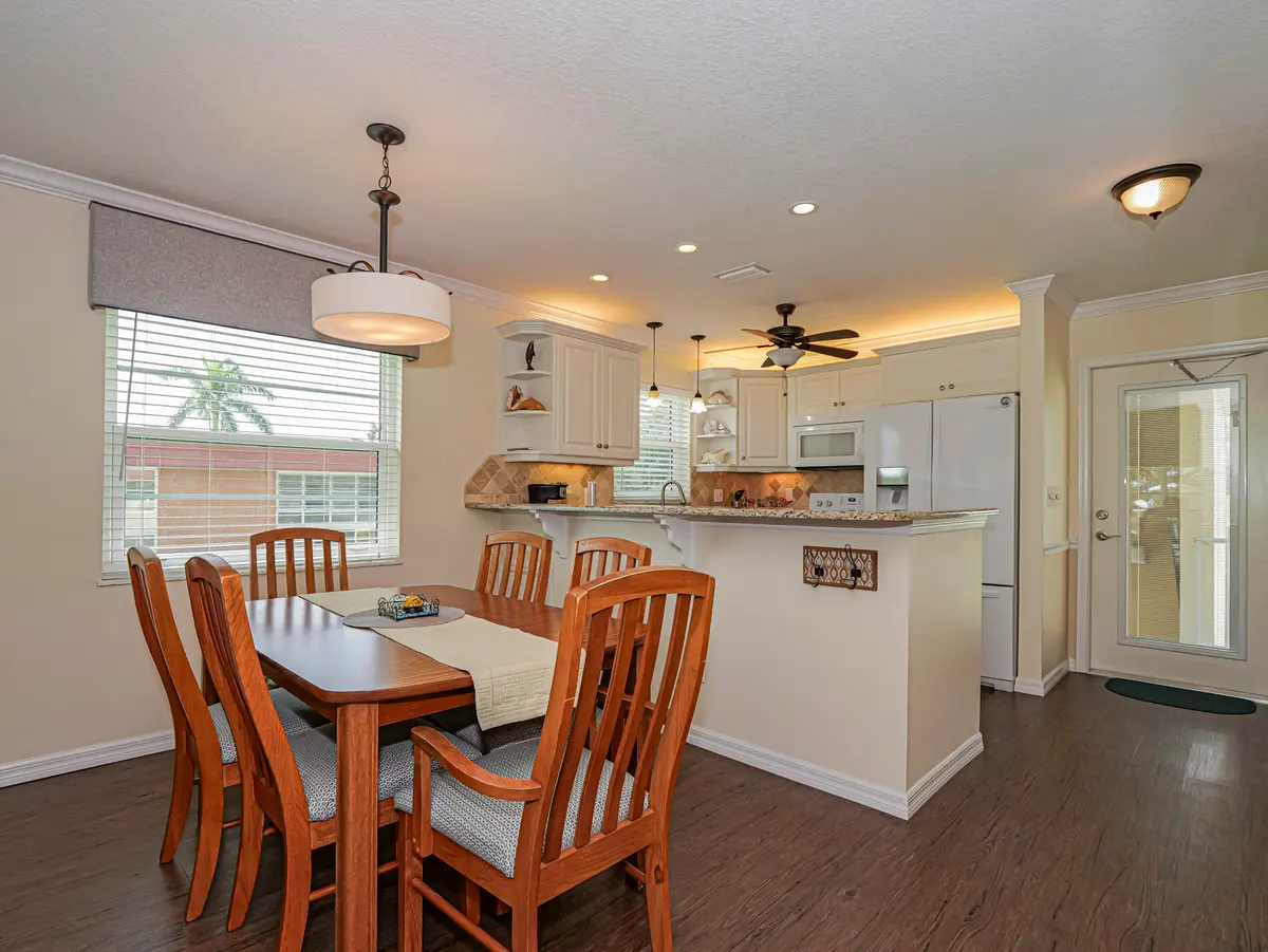 26 PINE ARBOR Lane 201, Vero Beach, FL – photo 6