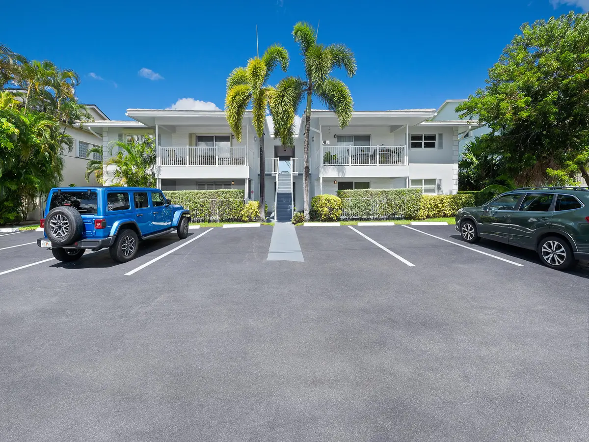 BEC07634 at 2743 NE 15th Street 1, Fort Lauderdale