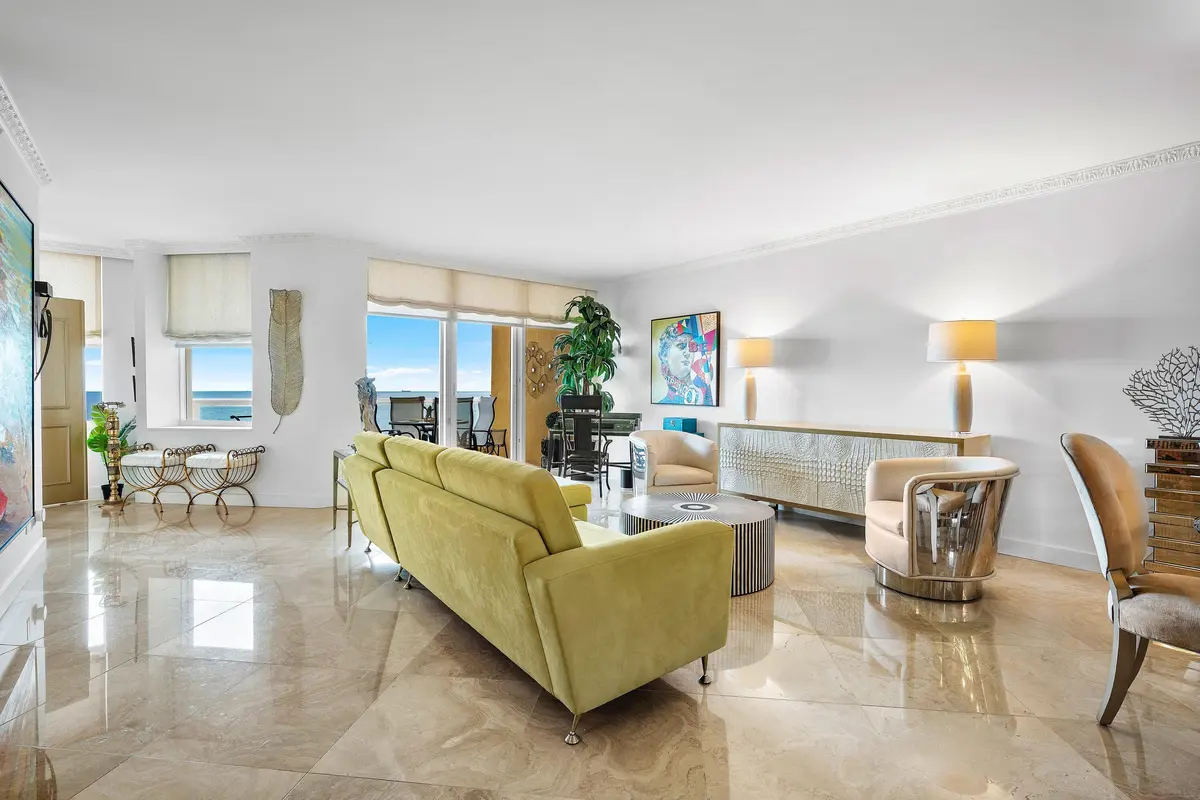 002-2100NorthOceanBoulevard-19A-FortLaud at 2100 N Ocean Boulevard 19A, Fort Lauderdale