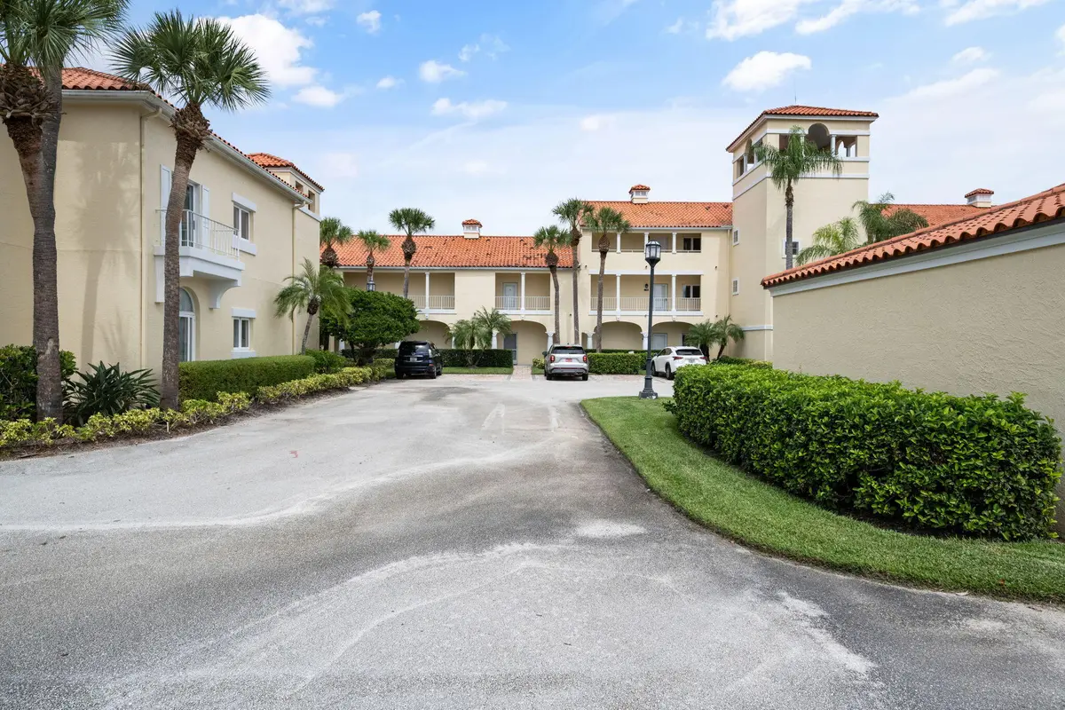 1-web-or-mls-5040 Harmony Circle 203--2 at 5040 HARMONY Circle 203, Vero Beach