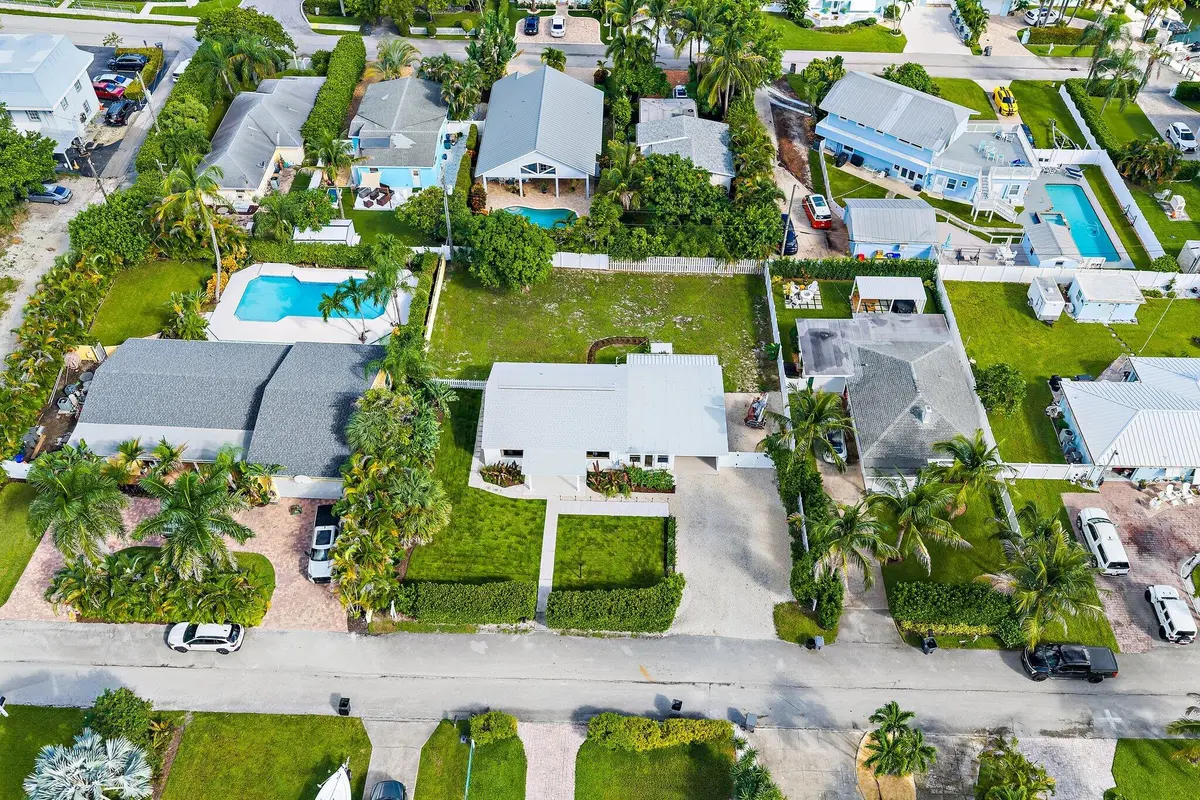 Spacious Double Lot at 3437 Palm Court, Jupiter