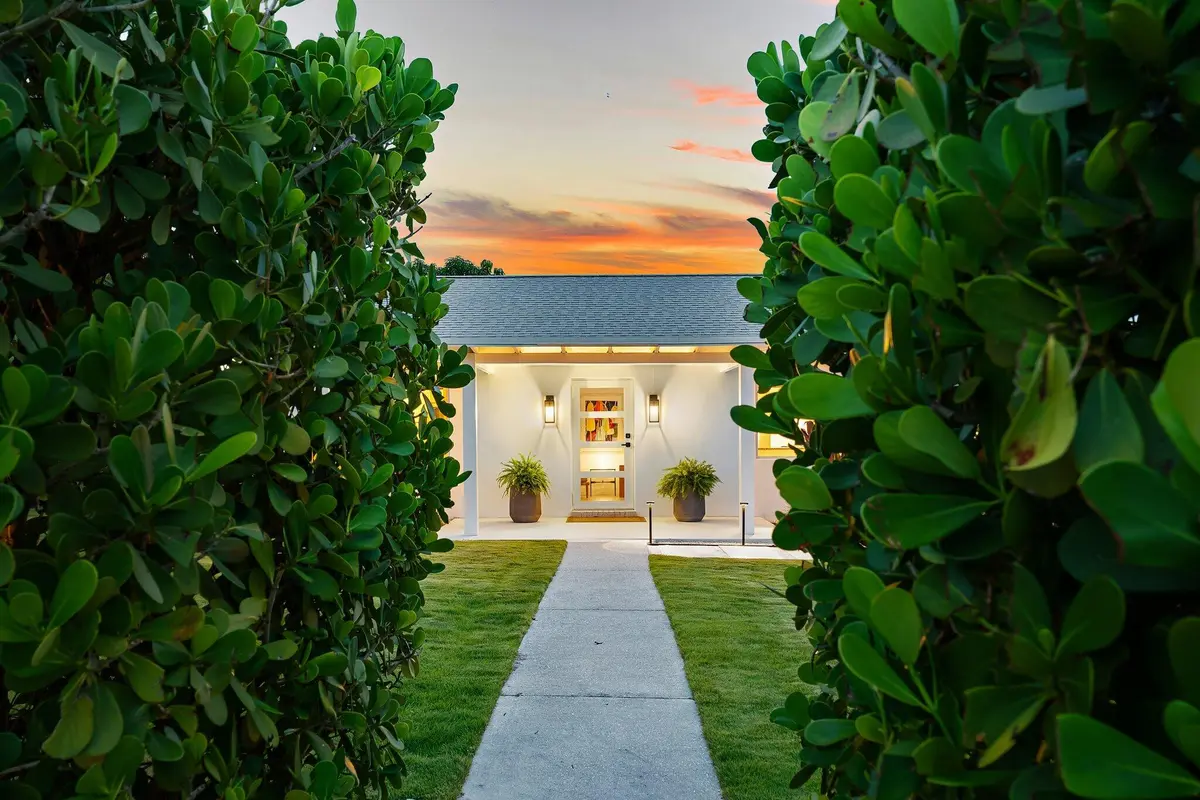 Modern 2 BR at 3437 Palm Court, Jupiter