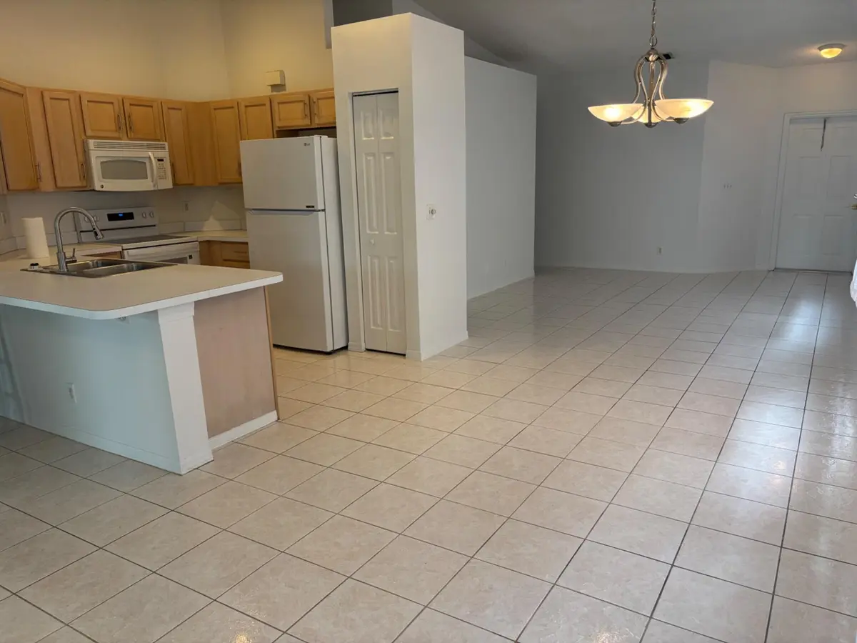 4262 NW 1ST Place, Deerfield Beach, FL – photo 7