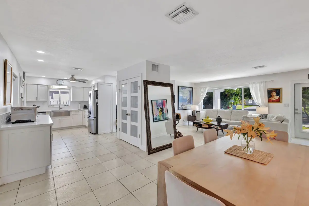 17-web-or-mls-699A3660 at 613 NE 25TH Avenue, Pompano Beach