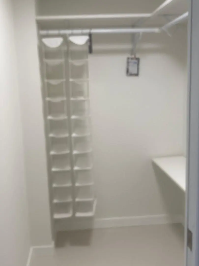 305 WALK IN at 565 OAKS Lane 305, Pompano Beach