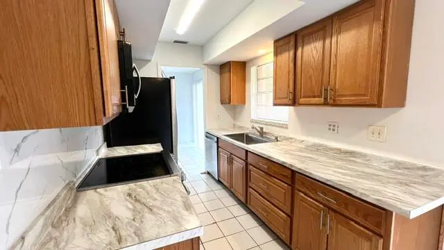 Kitchen at 357 NE Camelot Drive, Port St. Lucie
