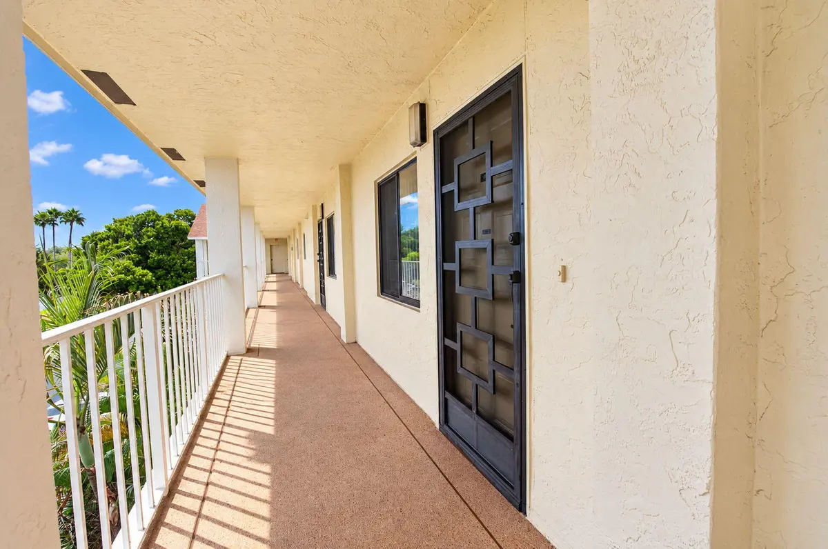 5-web-or-mls-DSC_8712 at 7290 Ashford Place 404, Delray Beach
