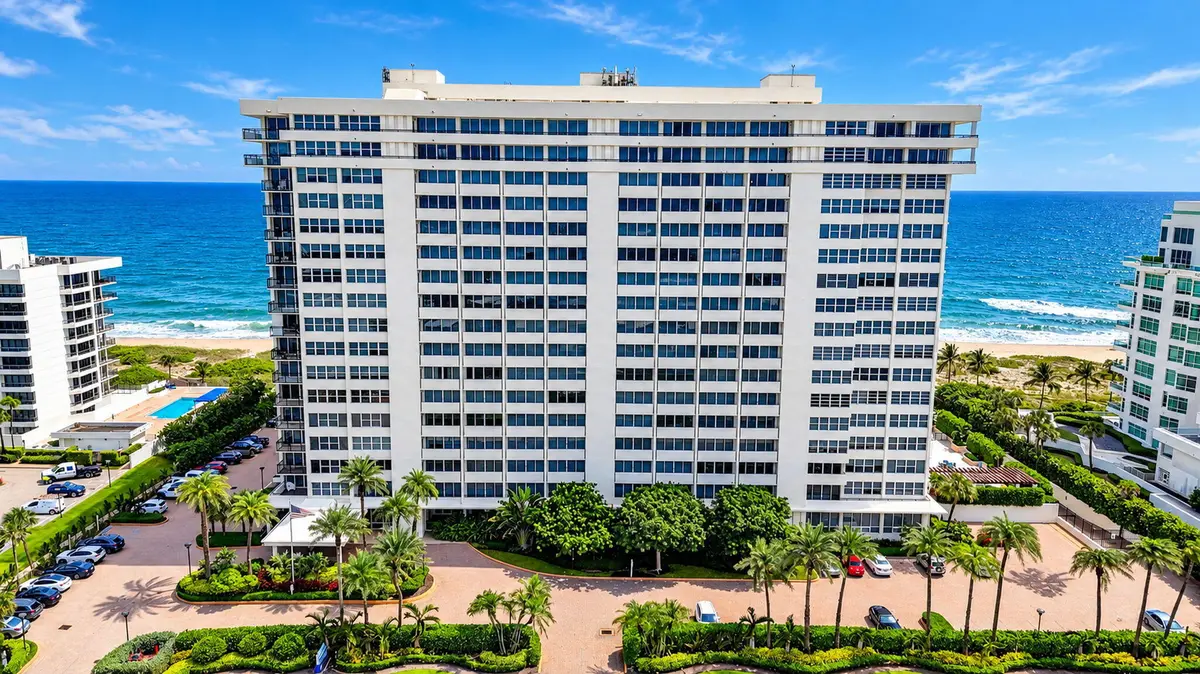 16 B Oceanfront B stack at 2000 S Ocean Boulevard 16b, Boca Raton