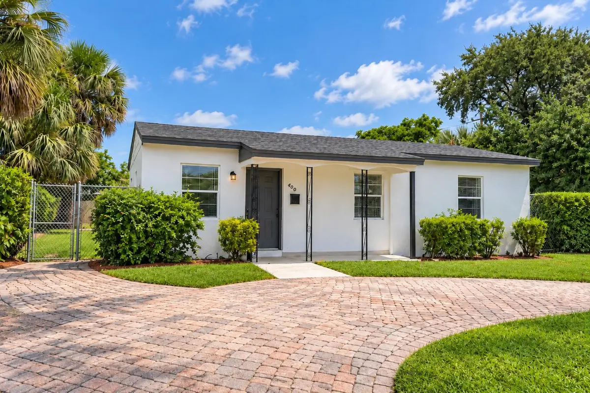 Front of Structure at 400 W 15TH Street, Riviera Beach