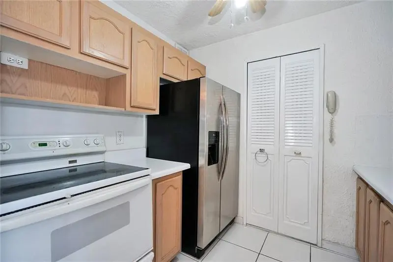 111 BRINY Avenue 906, Pompano Beach, FL – photo 6