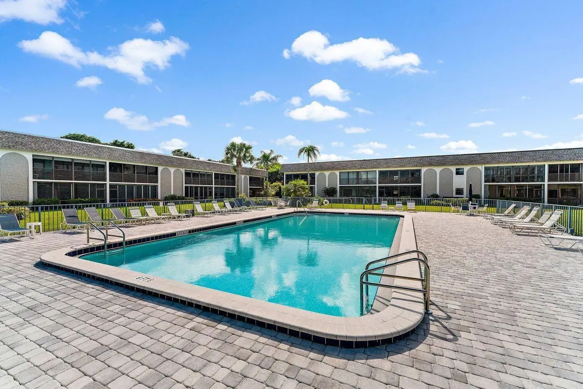 Gail Photo 52 at 755 SATURN Street H206, Jupiter