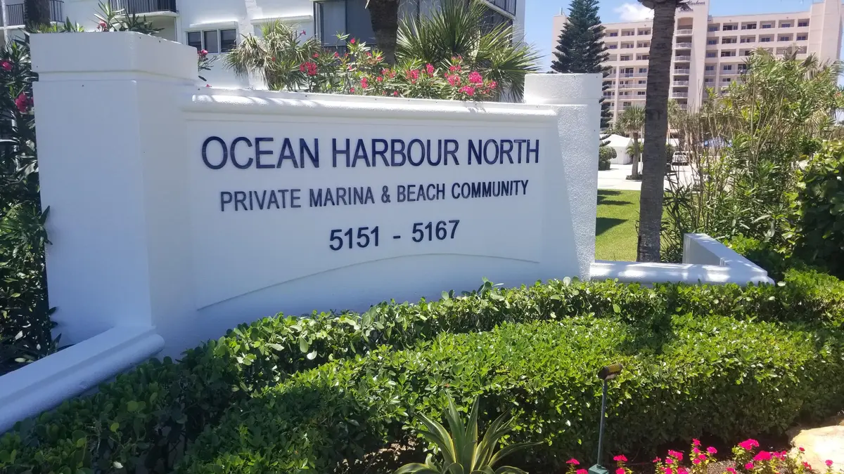 5151 Entrance at 5151 N Hwy A1a 713, Hutchinson Island