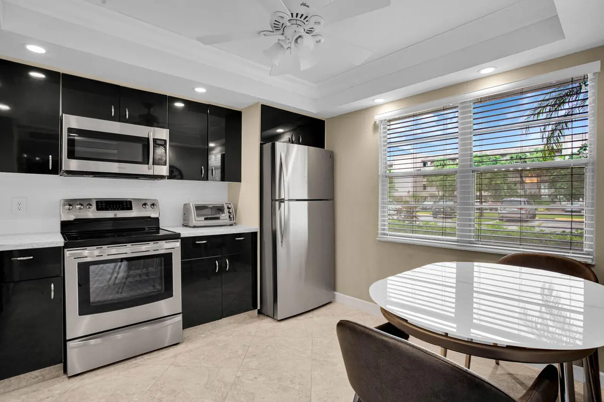 KITCHEN at 3303 Aruba Way N1, Coconut Creek