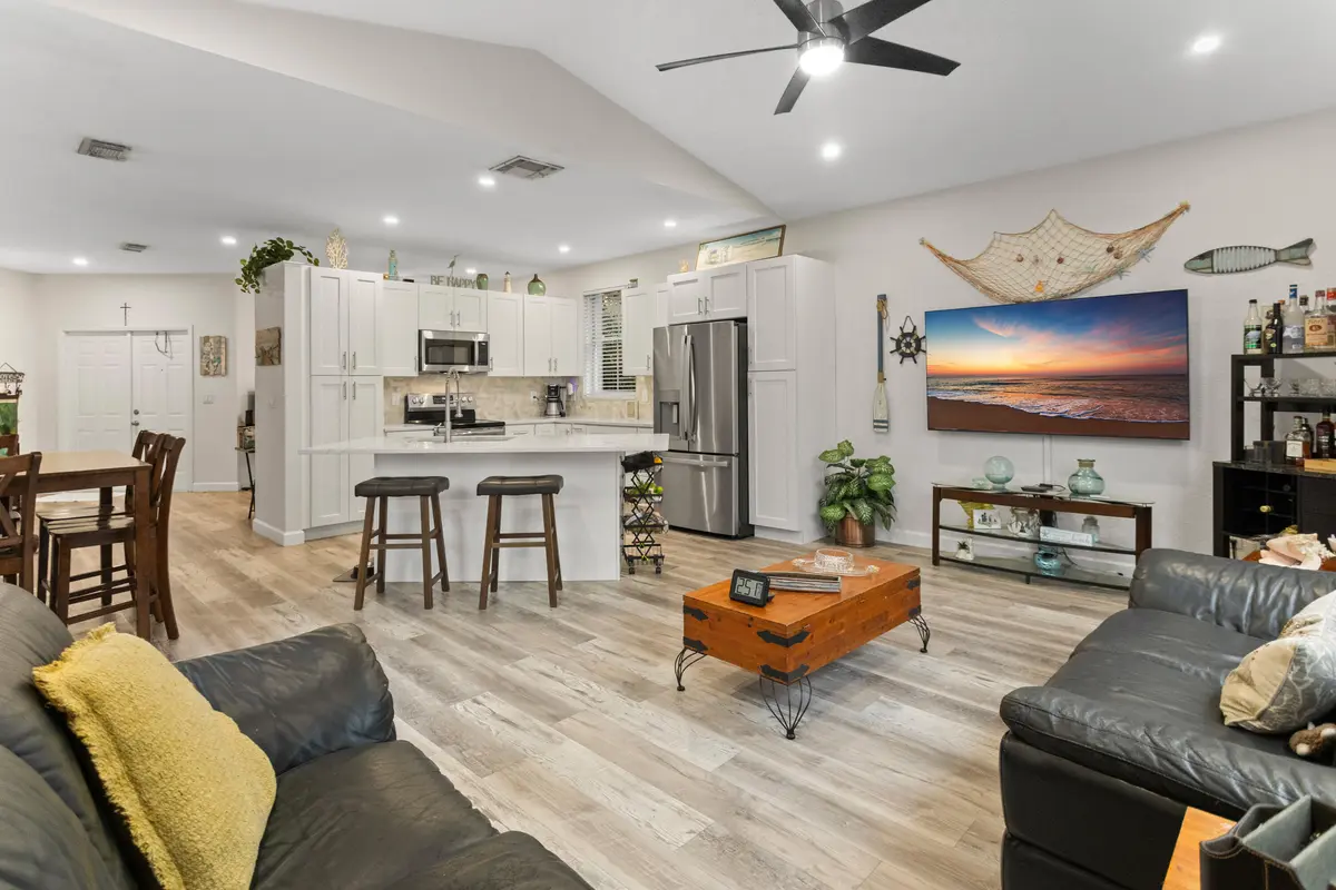 18413 NW 20th Street, Pembroke Pines, FL – photo 7