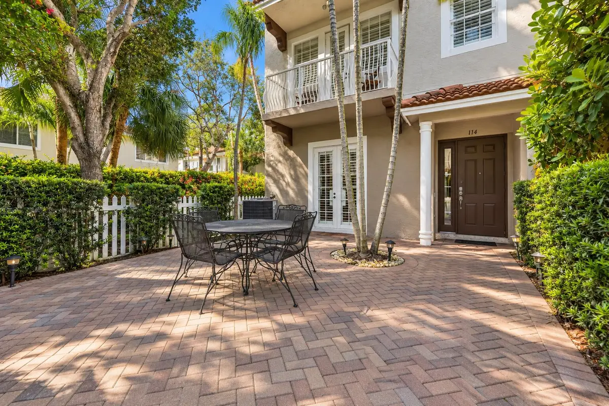 Courtyard/Patio at 114 Ocean Cay Way, Hypoluxo