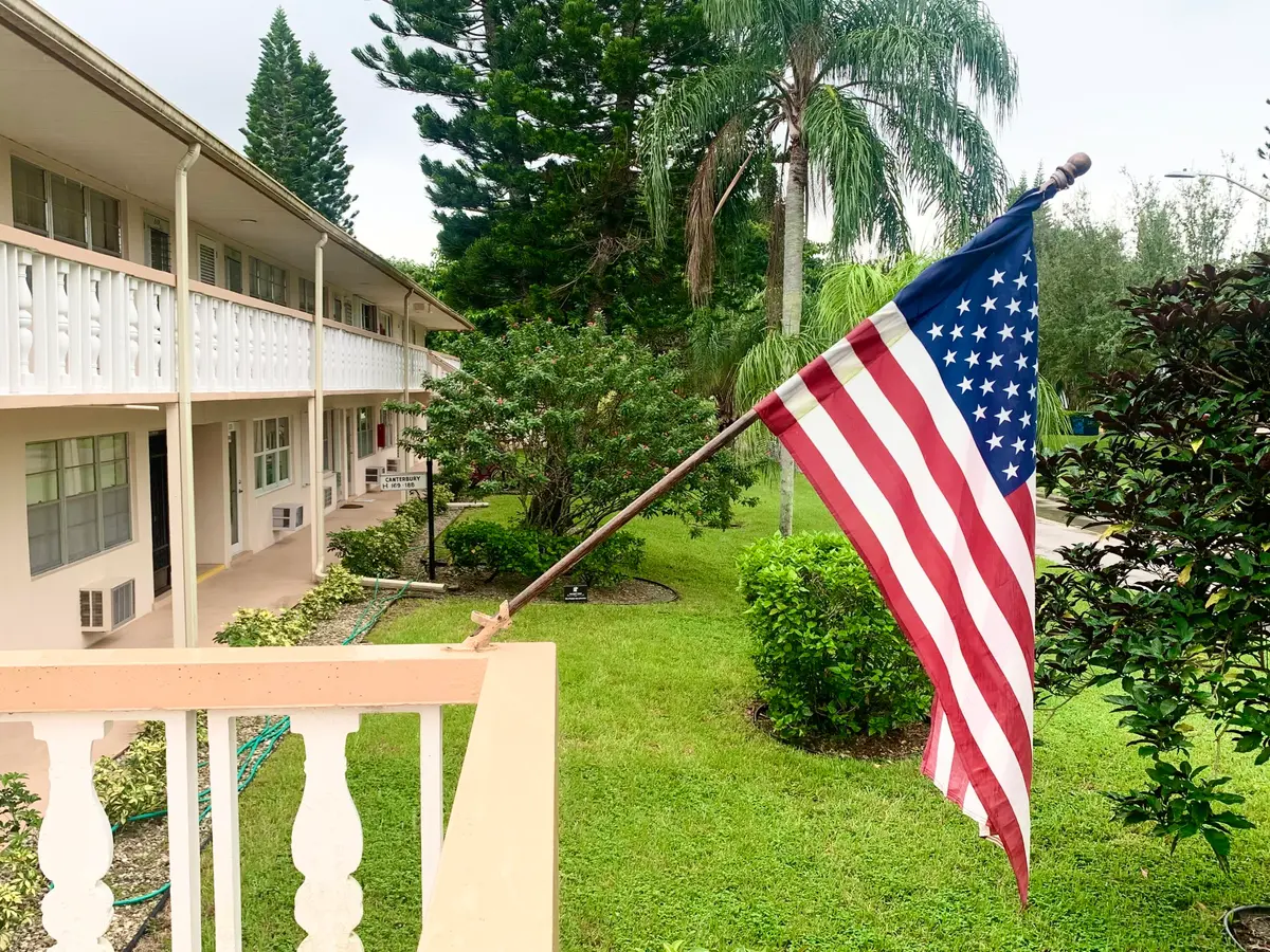 Beautification at 185 Canterbury H, West Palm Beach