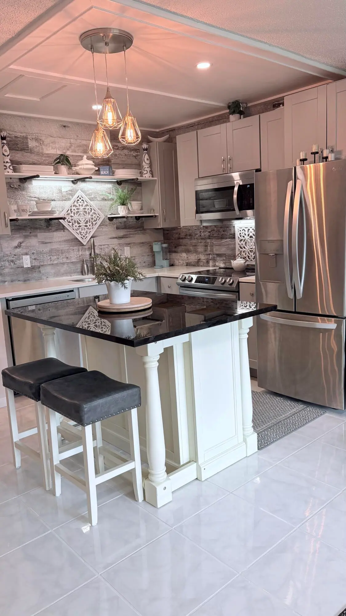Upscale at 185 Canterbury H, West Palm Beach