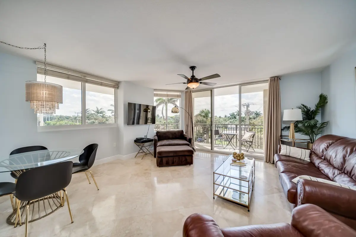 5-web-or-mls-Interior-4 (2) at 2011 N OCEAN Boulevard 302, Fort Lauderdale