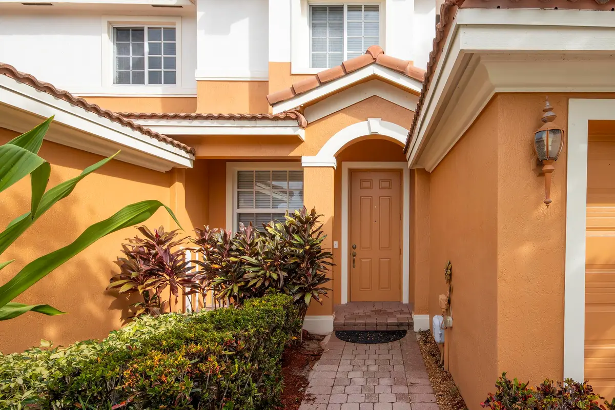 Front Walkway at 7401 Sarentino Lane 211, Boynton Beach