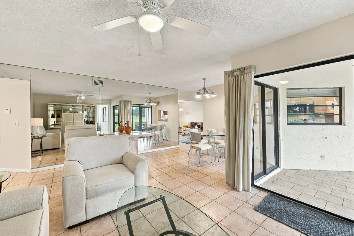 453A8815 at 5851 Parkwalk Drive, Boynton Beach