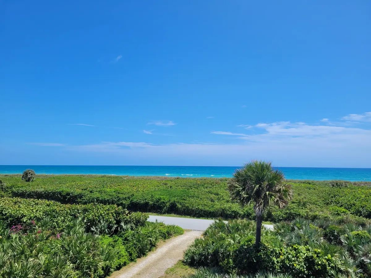 116 NBR Ocean View at 116 N BEACH Road, Jupiter Island