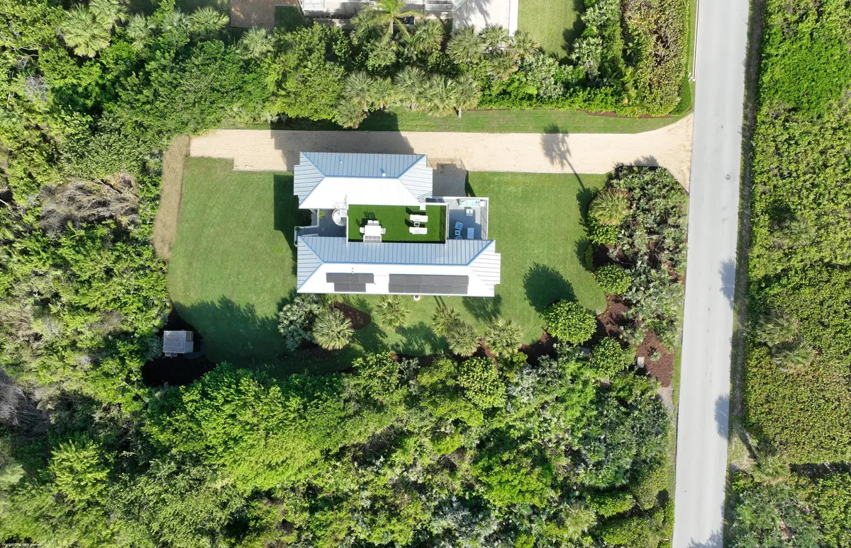 116 North Beach Rd 060 at 116 N BEACH Road, Jupiter Island