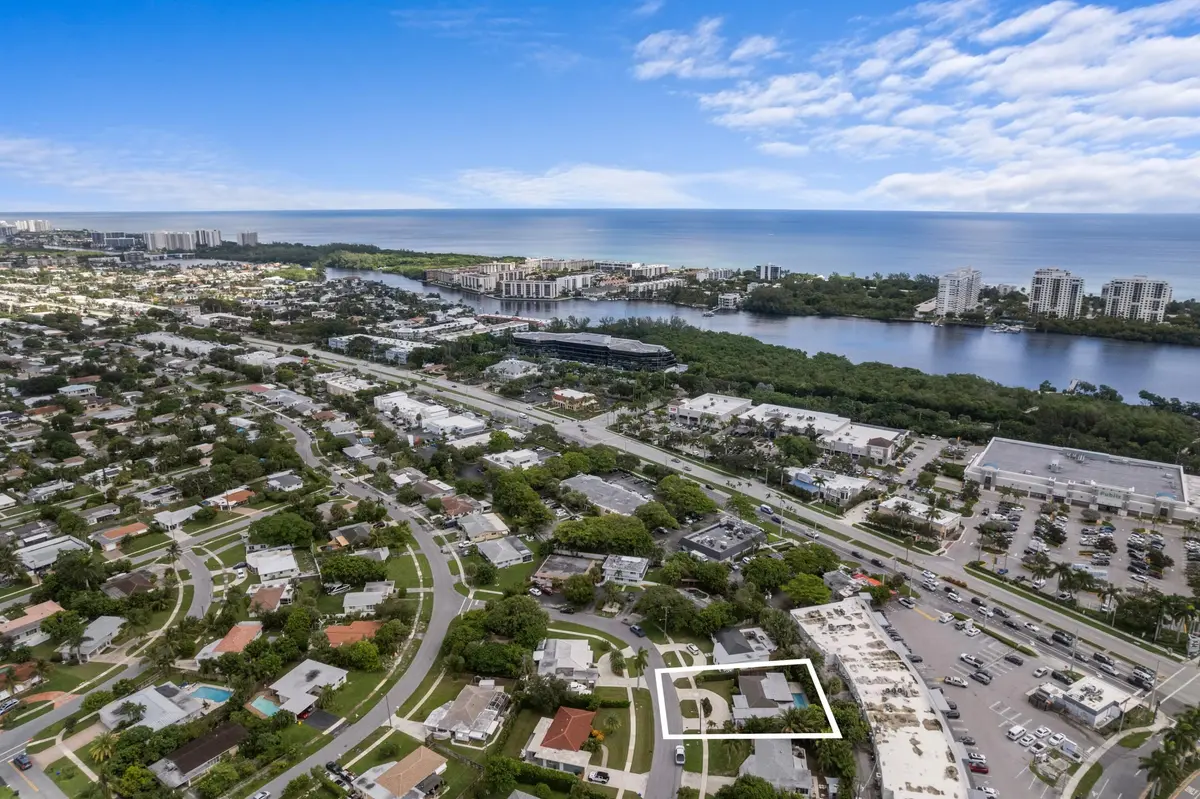450 NE 5TH Circle at 450 NE 5TH Circle, Boca Raton