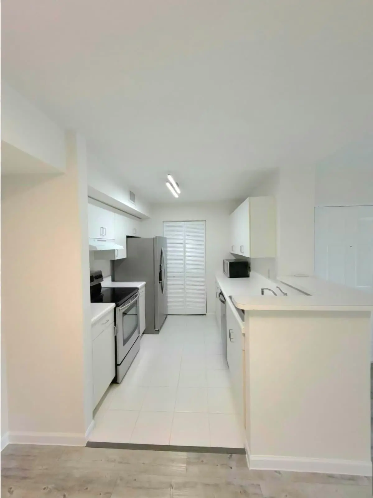 8f30f753-a147-4737-a68a-c0da6fde9661 at 4852 N STATE ROAD 7 207, Coconut Creek
