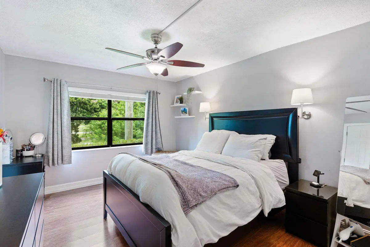 633_ at 10417 NW 11TH Street 104, Pembroke Pines
