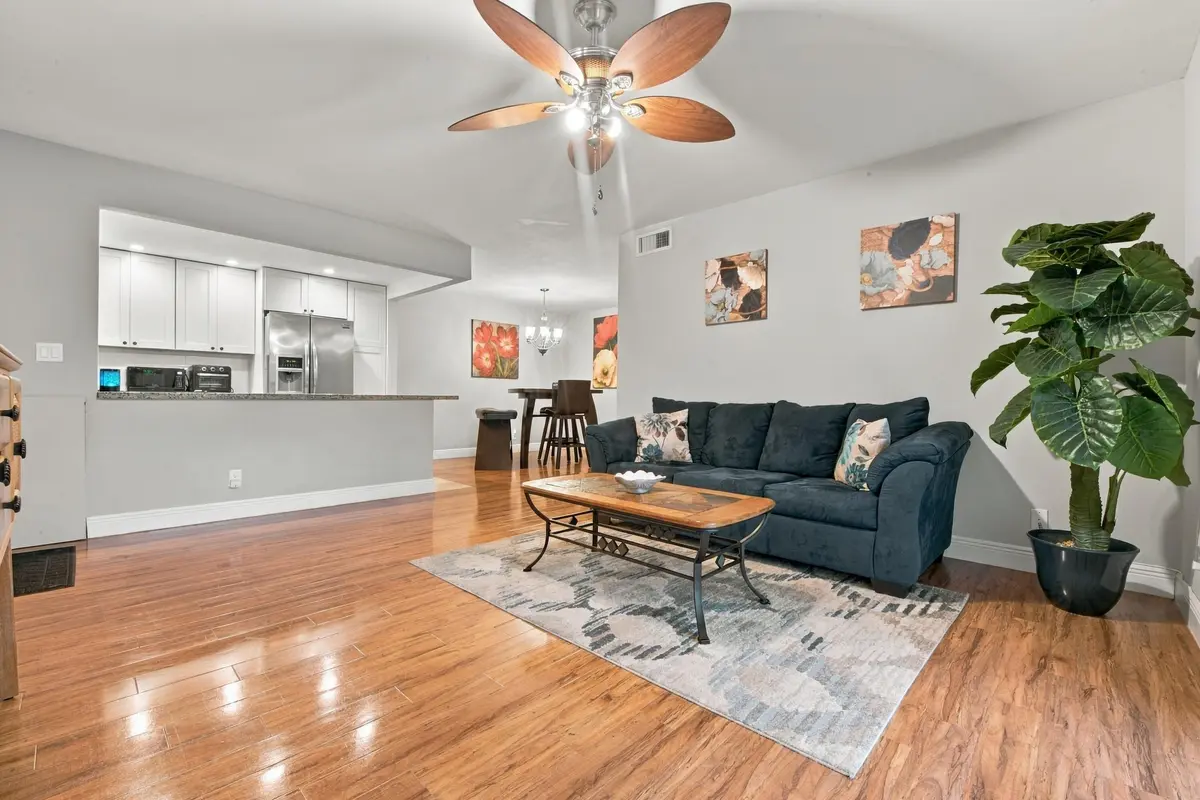 9__dsc1592 at 1124 NW 13th Street 108A, Boca Raton