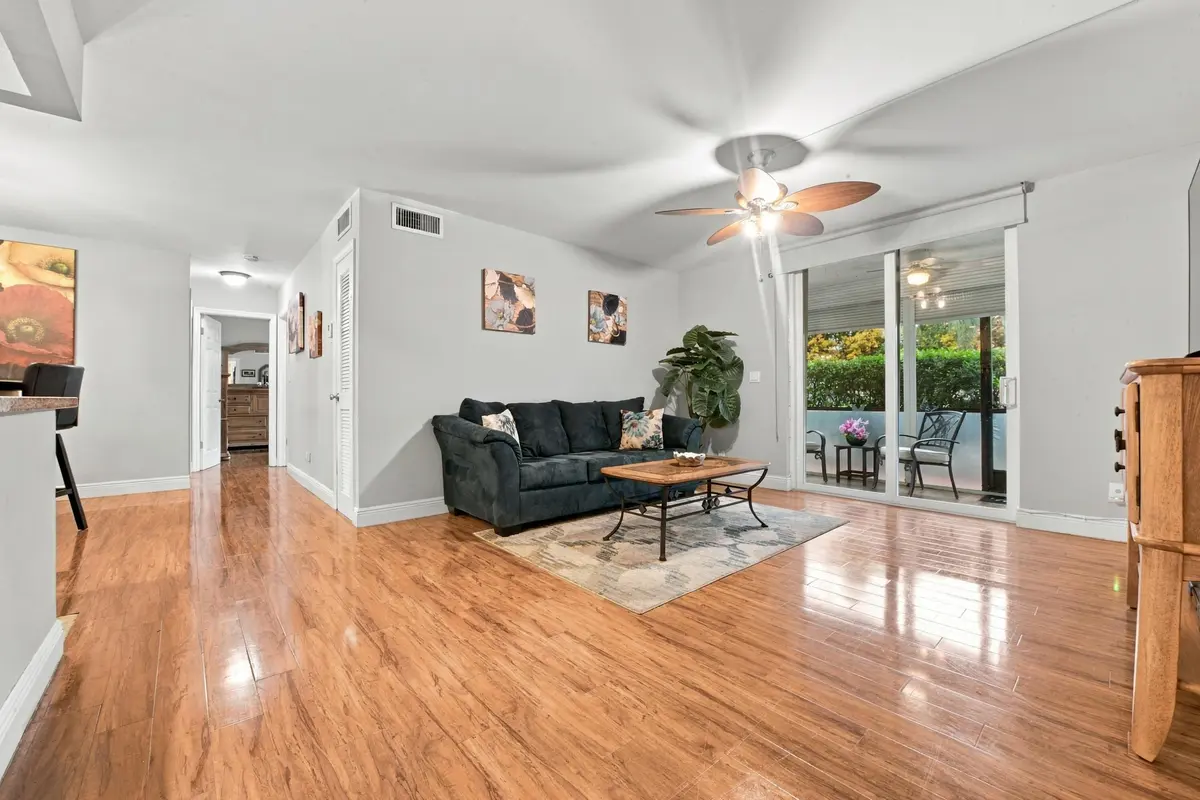 8__dsc1587 at 1124 NW 13th Street 108A, Boca Raton