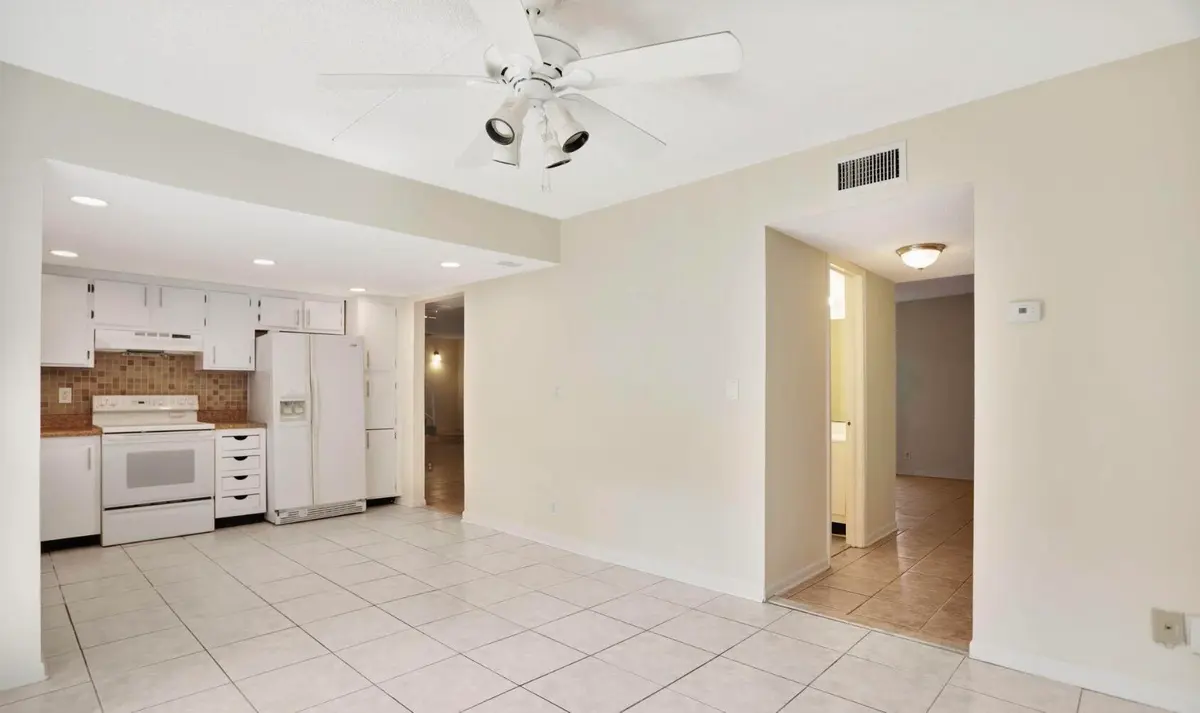 0d9d19221da366413c09017cbf02999b045d01ec at 3056 RIVERSIDE Drive 6C, Coral Springs