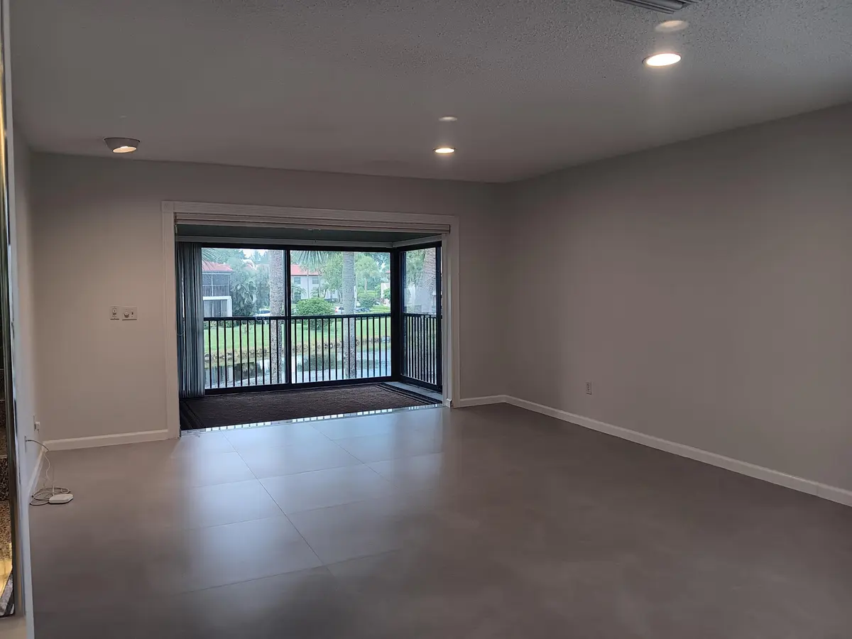 8045 Eastlake Drive, Boca Raton, FL – photo 4