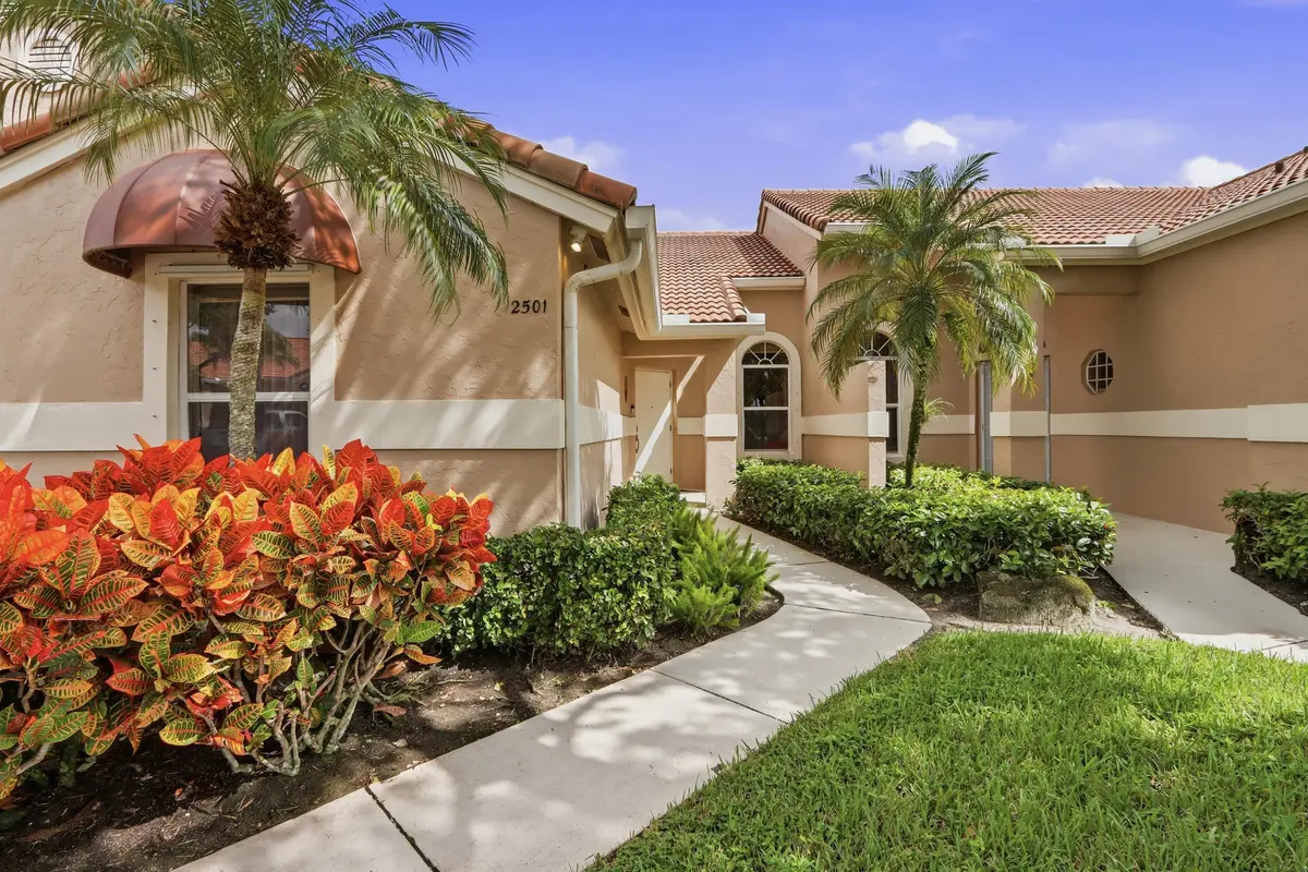 Front Entry Detail at 2501 MAHOGANY Place, Palm Beach Gardens