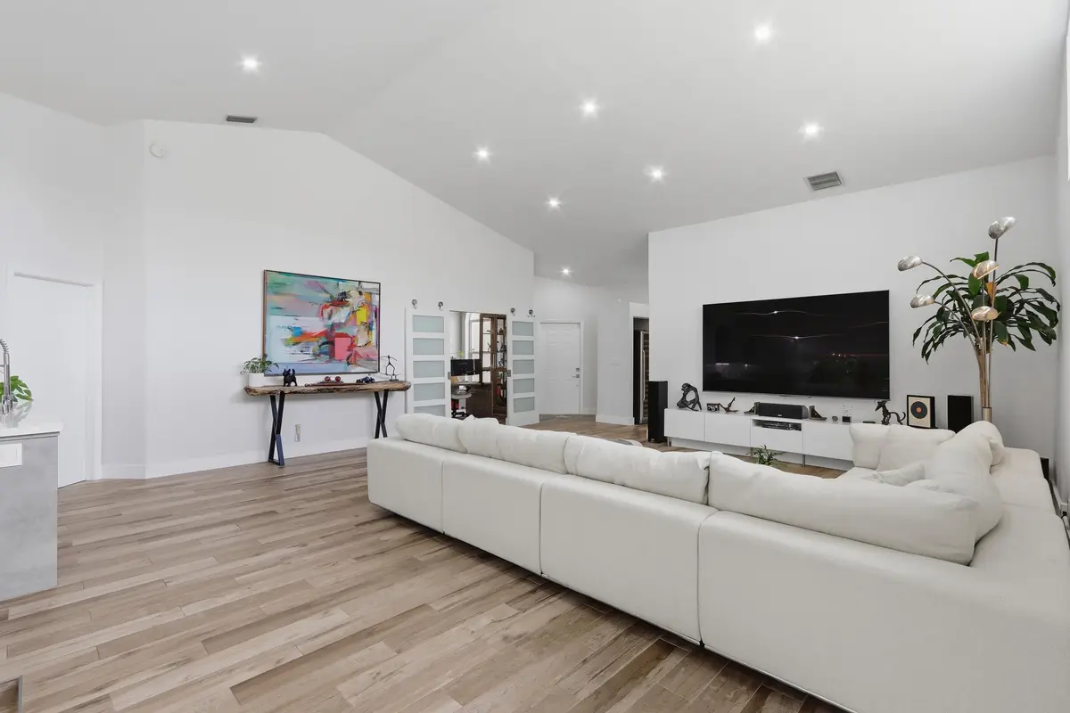 Recessed Lighting at 2501 MAHOGANY Place, Palm Beach Gardens