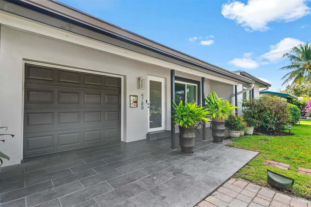 Photo 4 at 4780 NE 7TH Avenue, Oakland Park