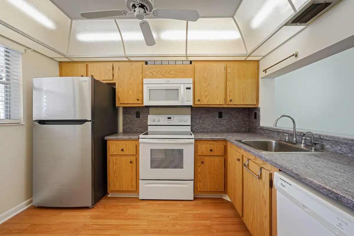 * at 1900 SABAL PALM Drive 205, Davie