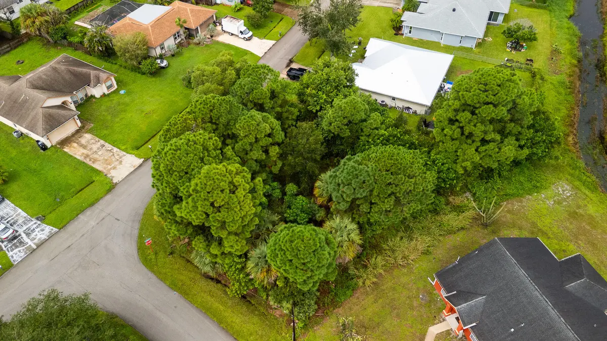 DJI_20261003123347_0105_D at 525 SW Dairy Road, Port St. Lucie